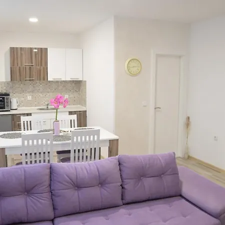 Dar Apartment *